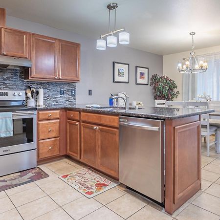 דירות Walk To Downtown Leavenworth * Sleeps 6 + Pets * Ground Level Gem! מראה חיצוני תמונה
