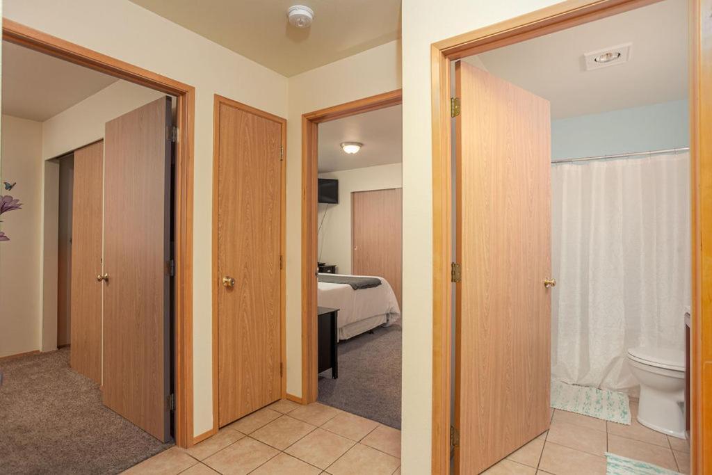 דירות Walk To Downtown Leavenworth * Sleeps 6 + Pets * Ground Level Gem! מראה חיצוני תמונה